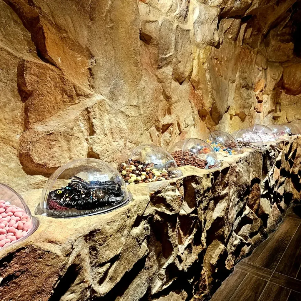 Thematische Ladeninnenräume – Projekt von StoneDeco