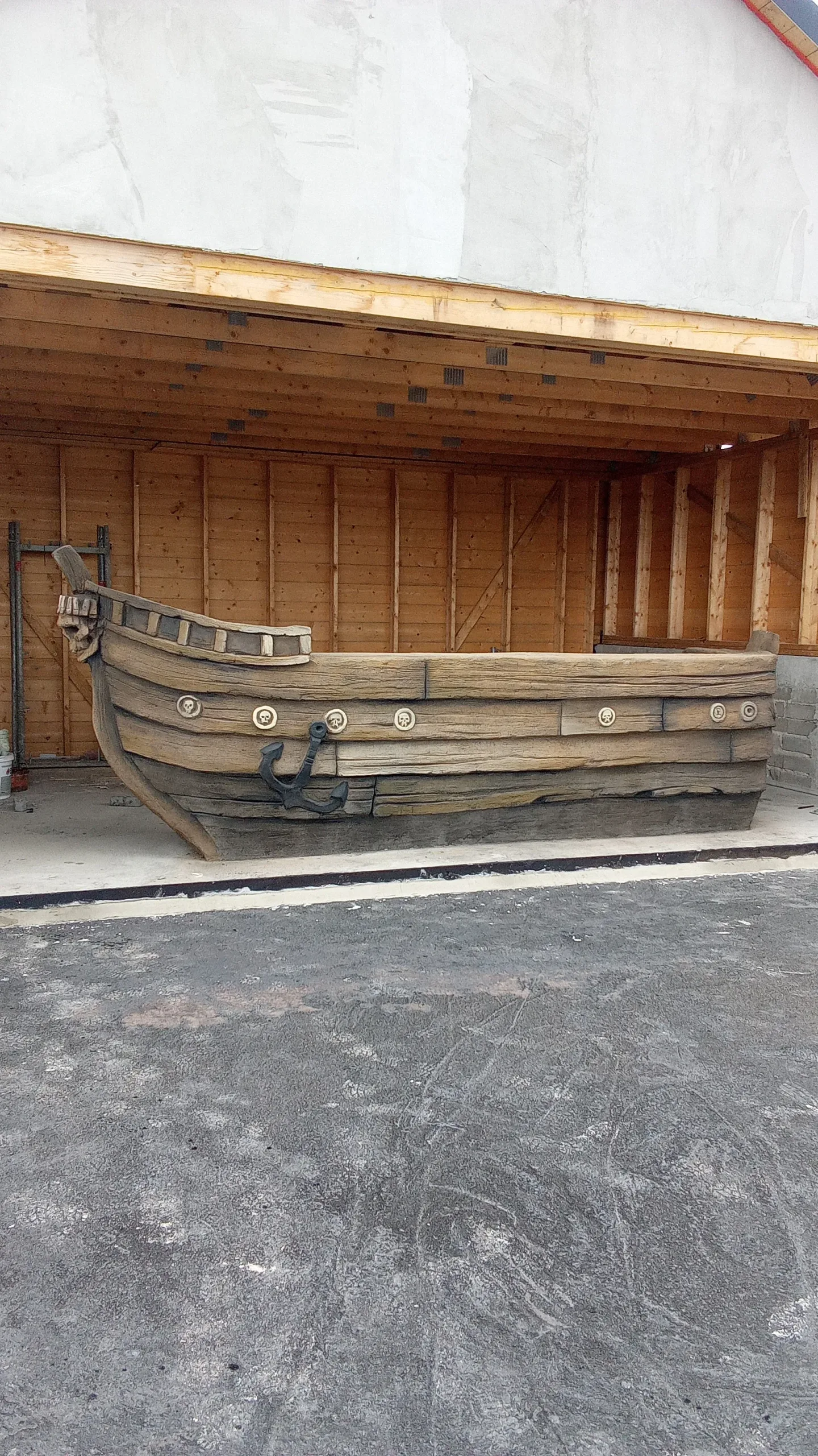 Imitation wooden ship's side made from GRP