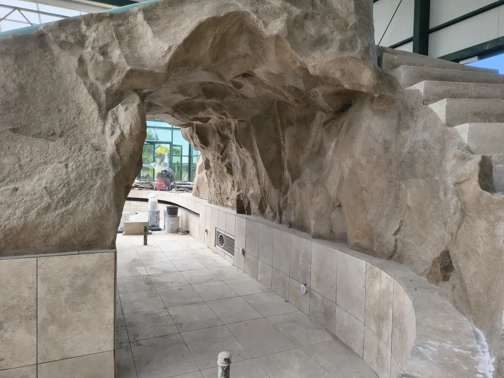 Film and set design 3 Caves and passages – a StoneDeco project