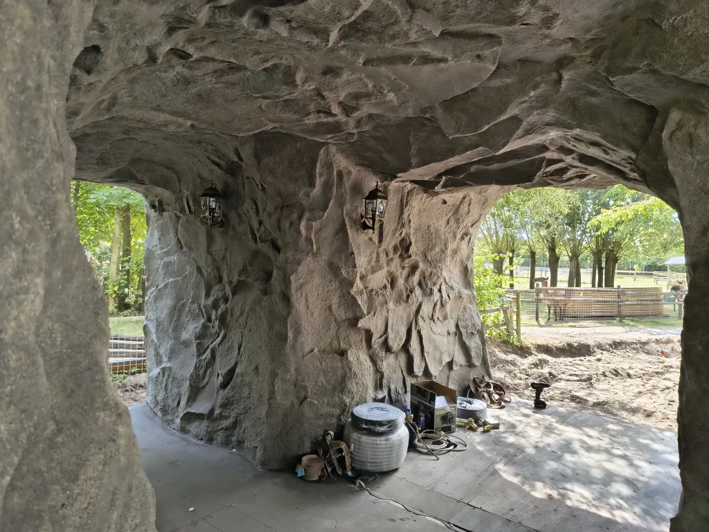 Film and set design 2 Rocks and landscapes for film sets – a StoneDeco project